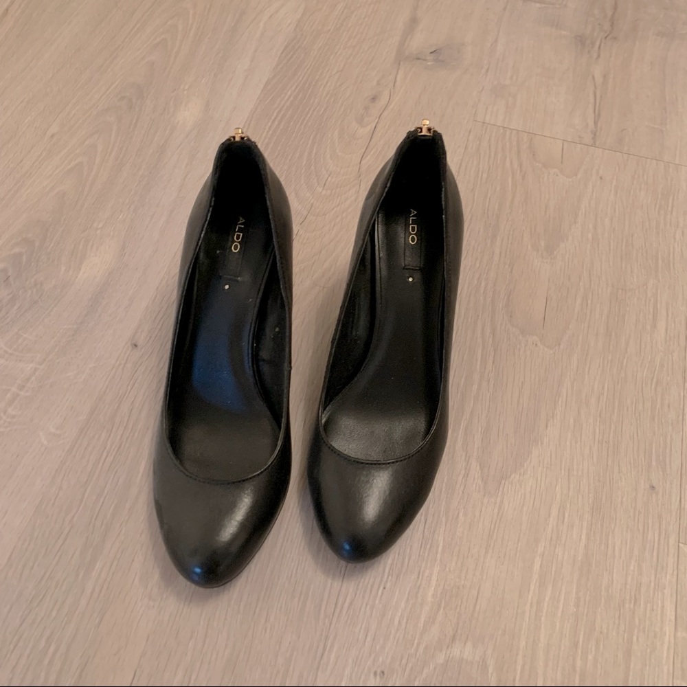 Aldo black leather heels with gold zipper detail